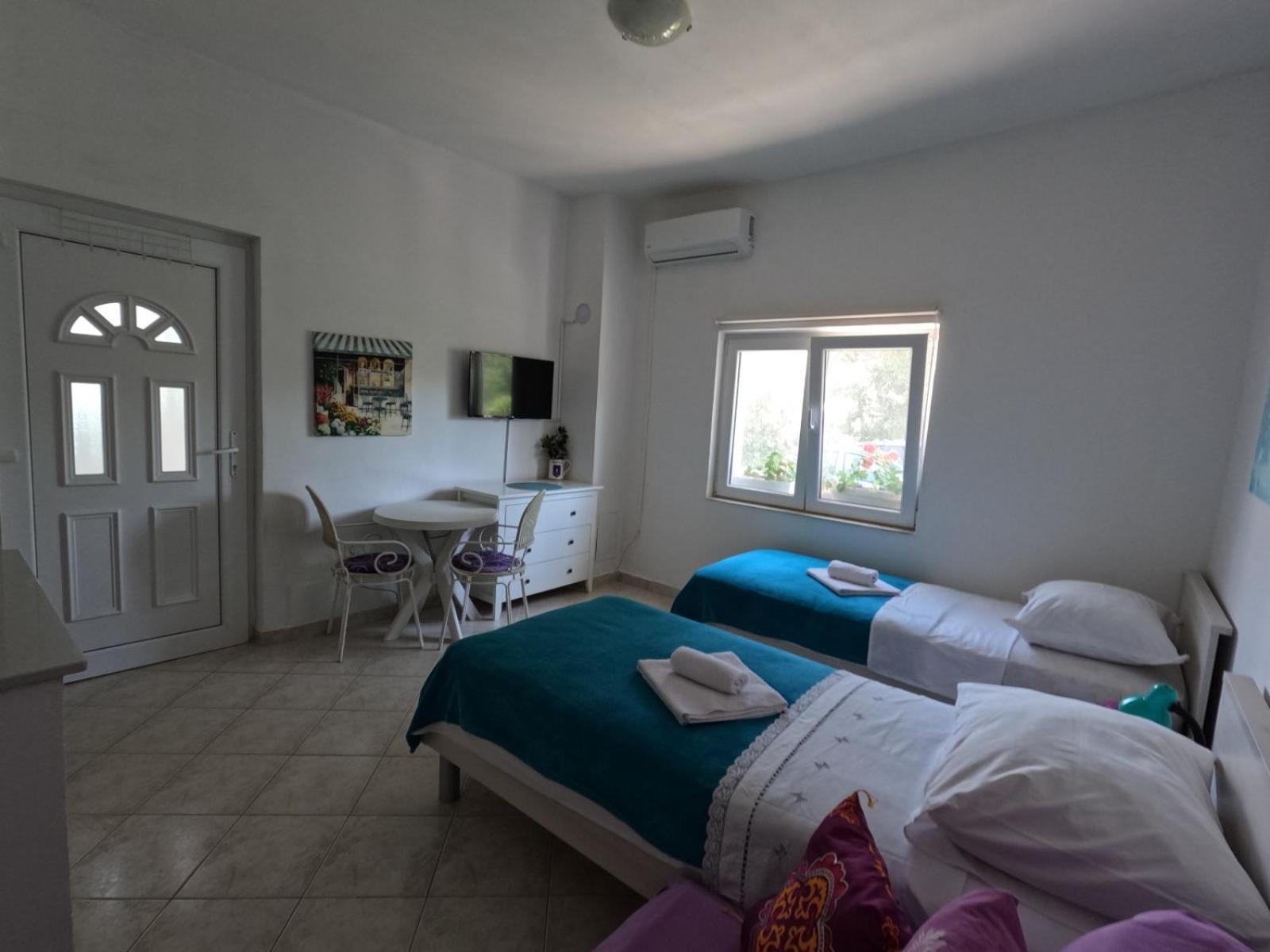 Apartmani Lena シベニク エクステリア 写真
